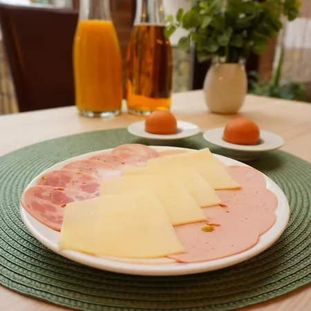Centro Panzio 3*